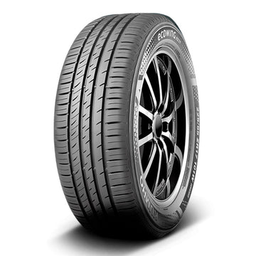 Neumático Kumho ES31 205/55R16 91H. Imagen referencial; llanta no incluida.