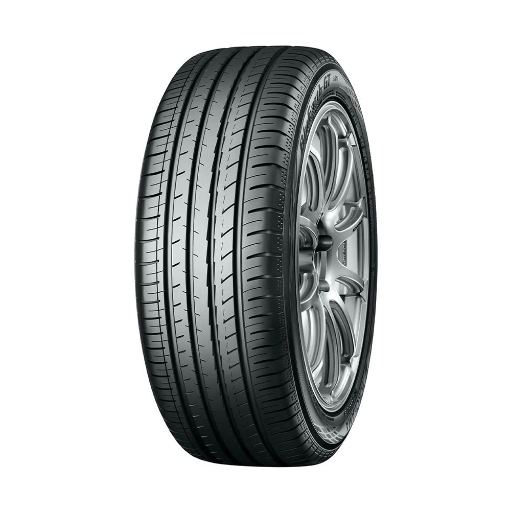 Neumático Yokohama AE51-GT 205/55R16 94V. Imagen referencial; llanta no incluida.