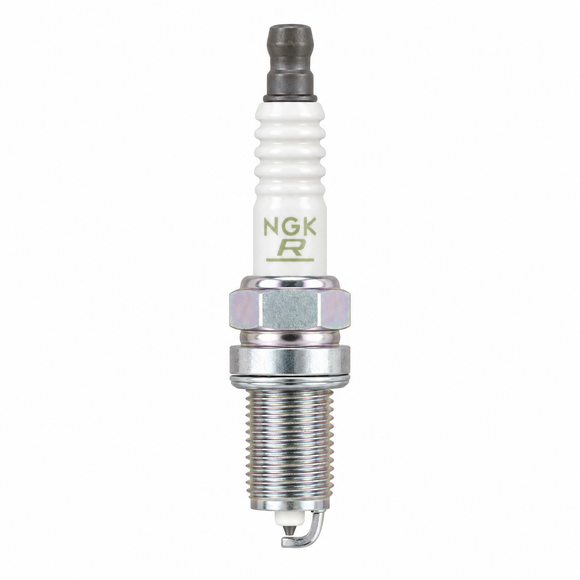 Imagen referencial de Bujías NGK BKR5EYA-11, pack de 4. Producto centrado sobre fondo blanco.