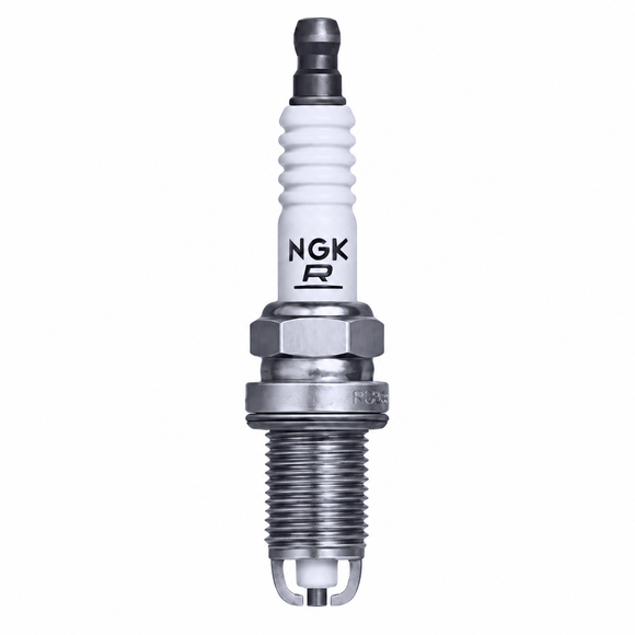 Imagen referencial de Bujías NGK BKR5EKC, pack de 4. Producto centrado sobre fondo blanco.