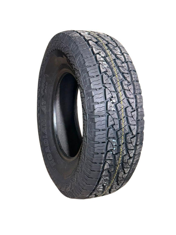 Neumático Nexen Roadian AT Pro RA8 265/70R16 112S. Imagen referencial; llanta no incluida.
